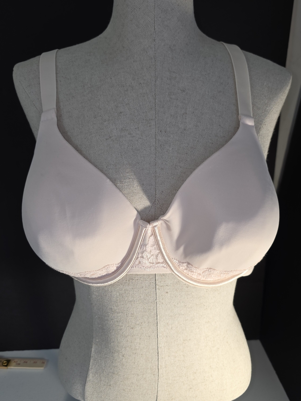 Curvation Minimizer Soft Pink Molded Underwire Bra with Lace Trim 44C